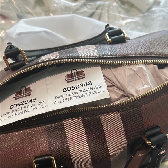 Burberry
Check Bowling Medium  Leather Top-Handle Bag - Picture 6 of 11